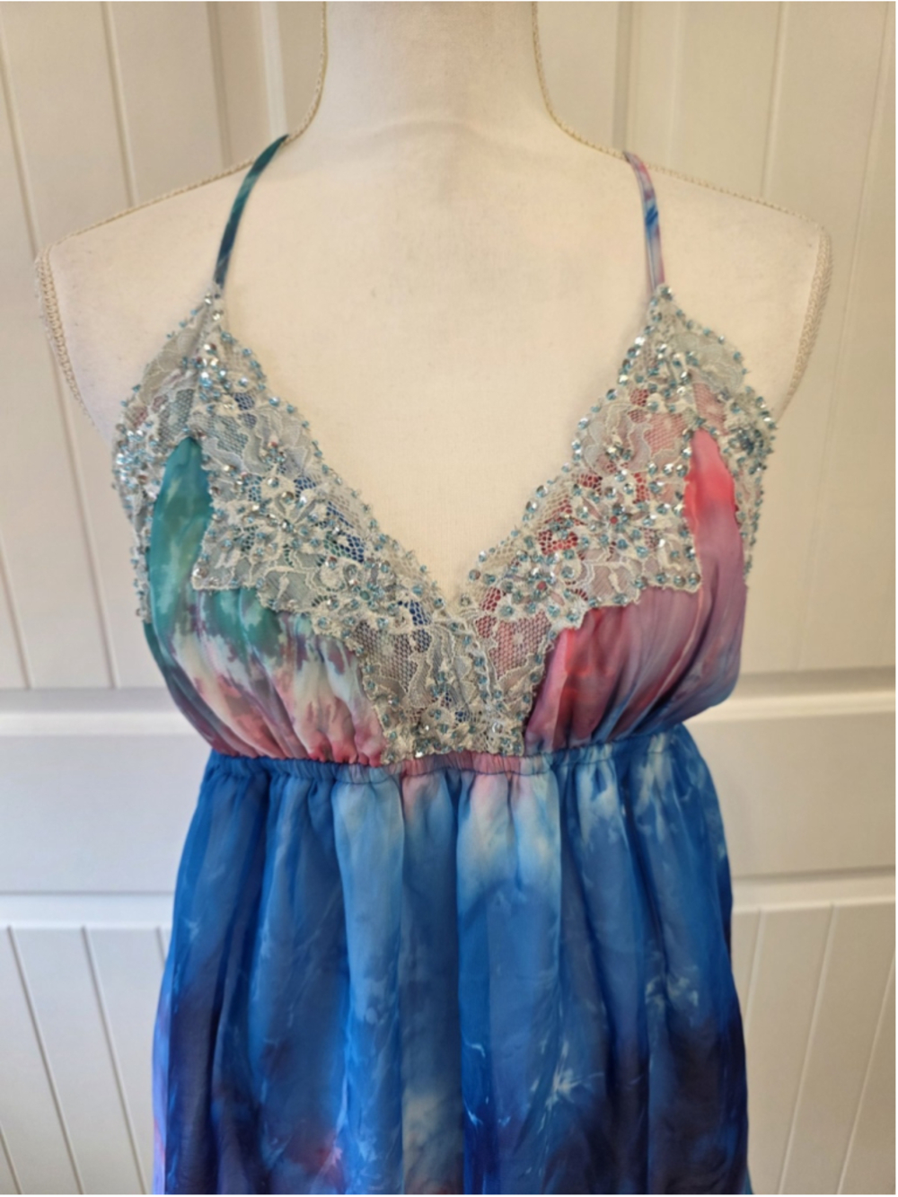 Gimmicks by BKE Beaded Tie Dye Babydoll Dress Sz L Crisscross Back Fairycore - Picture 5 of 10